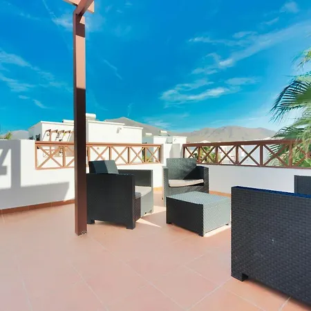 Villa Renato Playa Blanca